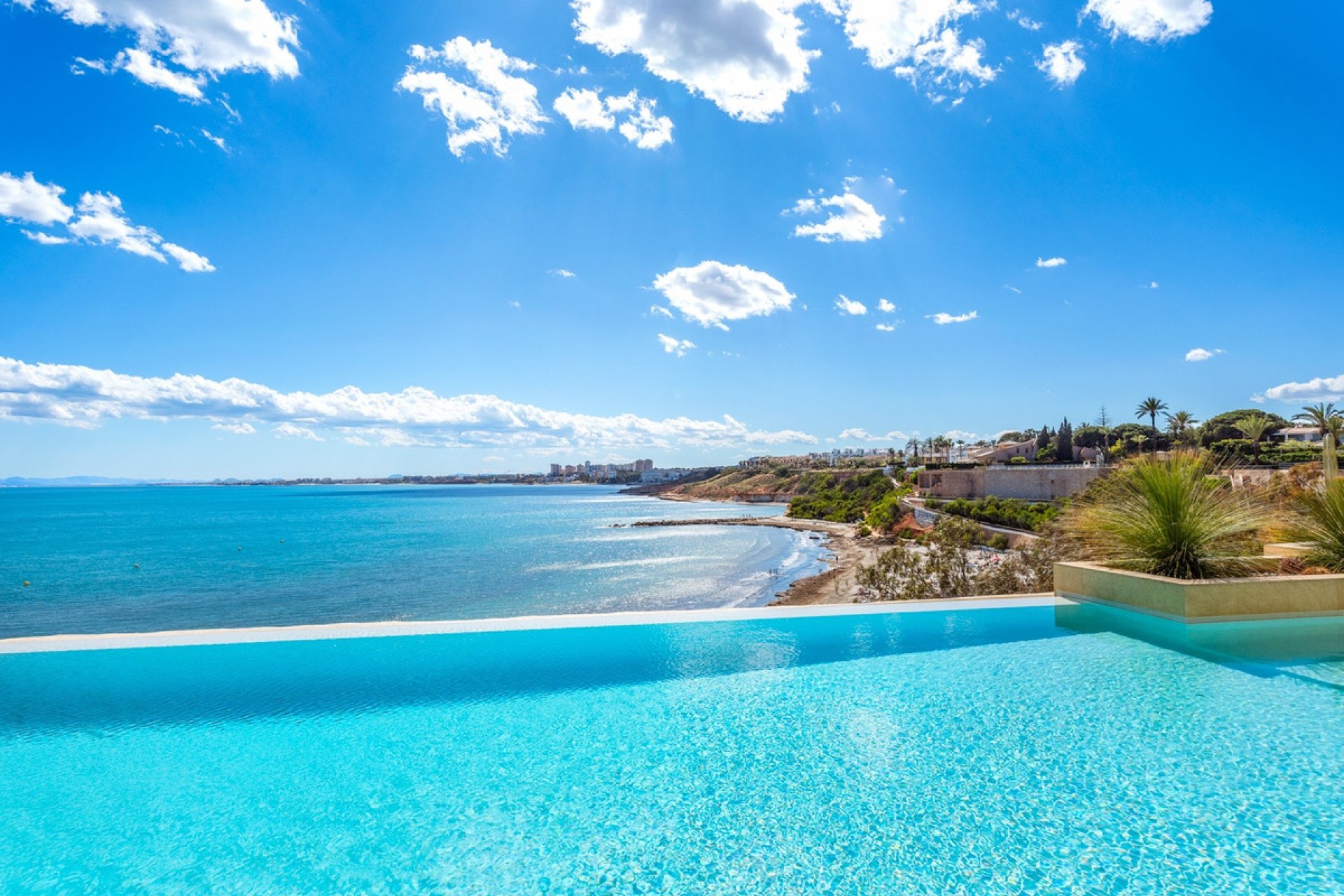 Használt ingatlanok - Villa -
Orihuela - Cabo Roig