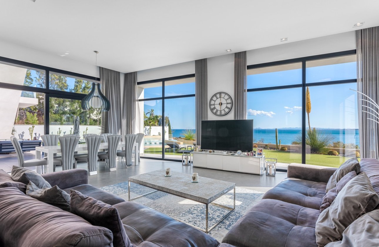 Használt ingatlanok - Villa -
Orihuela - Cabo Roig