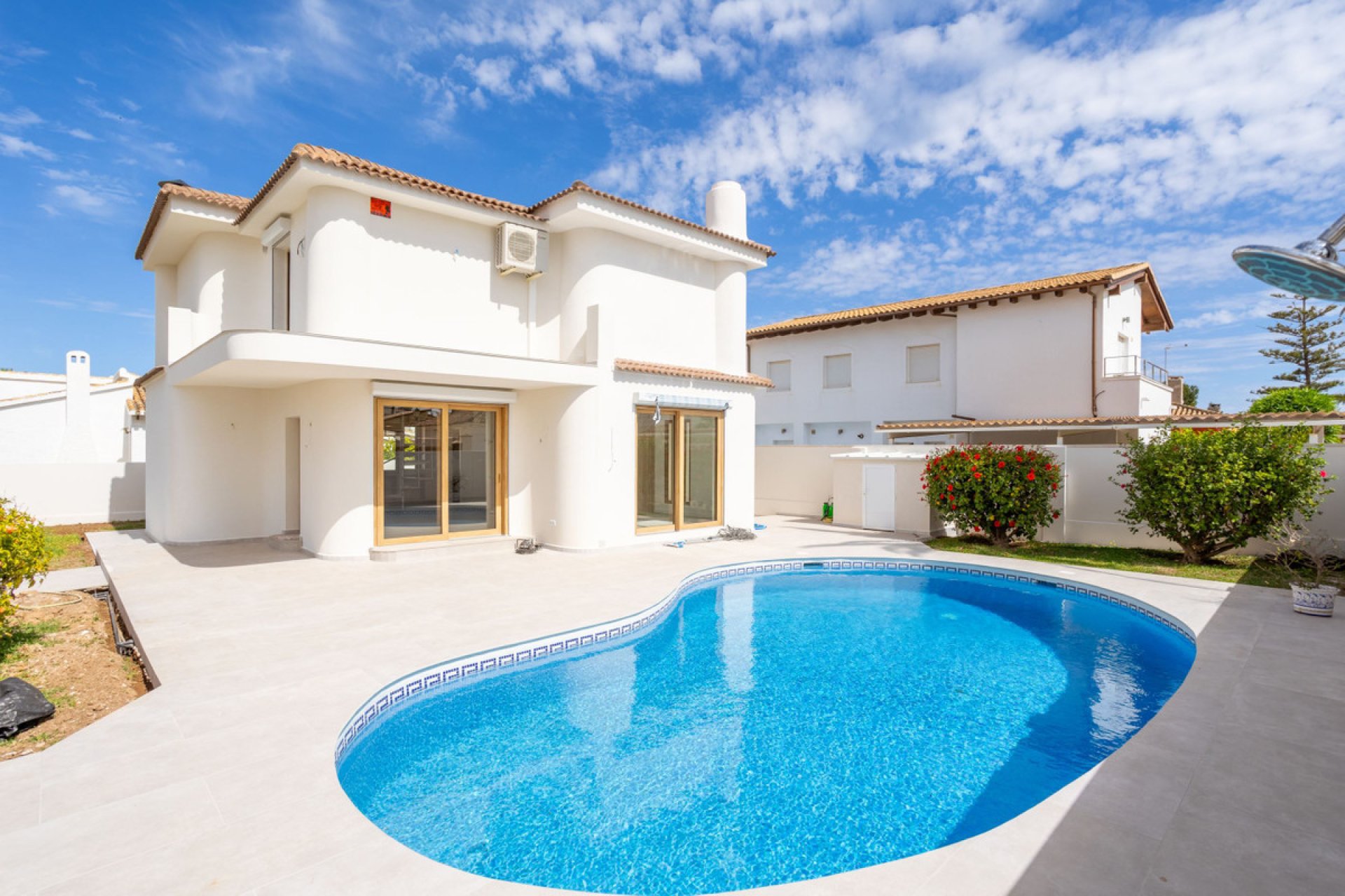 Használt ingatlanok - Villa -
Orihuela - Cabo Roig