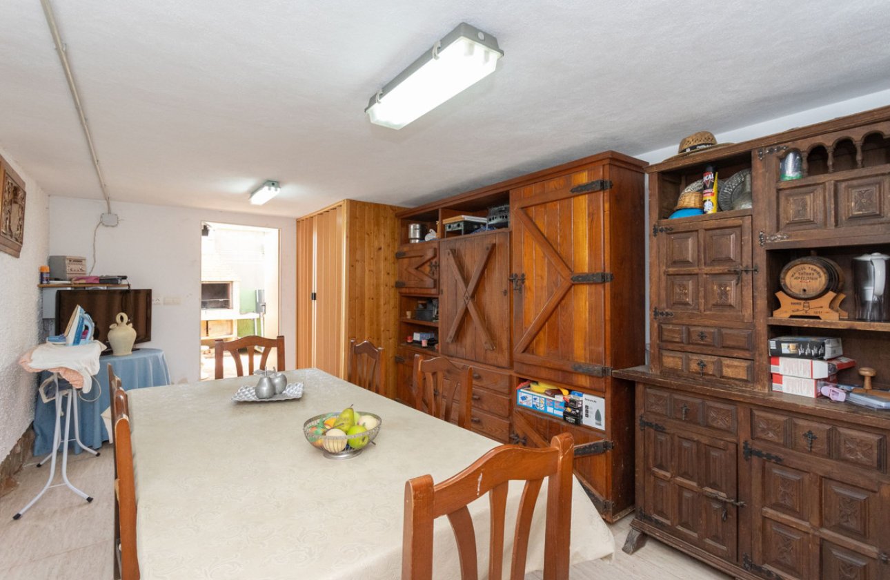 Használt ingatlanok - Villa -
Orihuela - Campoamor