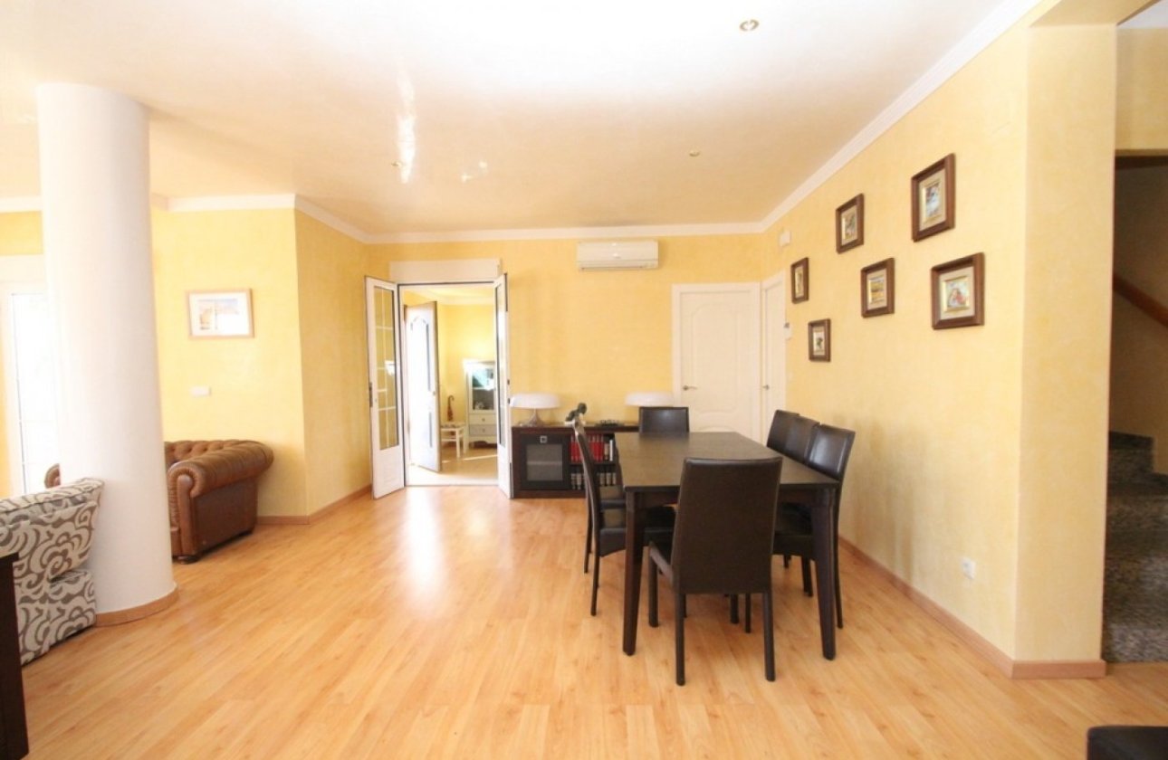 Használt ingatlanok - Villa -
Orihuela Costa - Cabo Roig