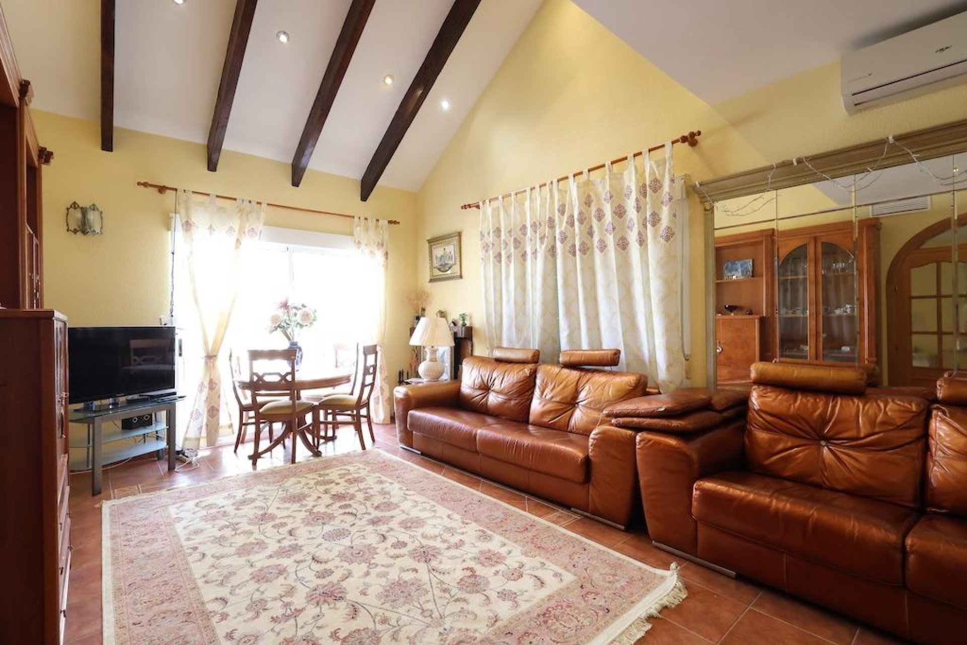 Használt ingatlanok - Villa -
Orihuela Costa - Playa Flamenca