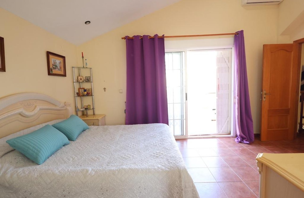 Használt ingatlanok - Villa -
Orihuela Costa - Playa Flamenca