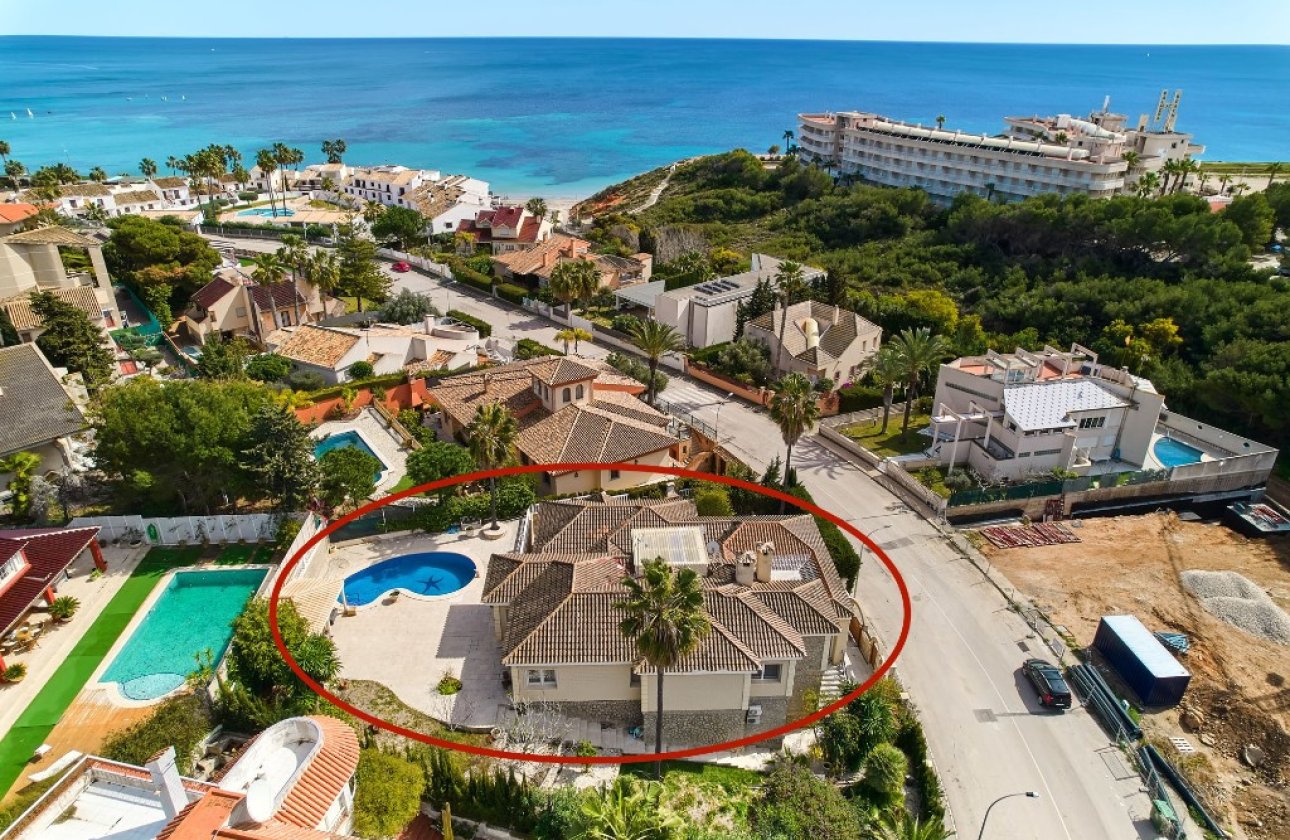 Használt ingatlanok - Villa -
Orihuela - Dehesa de Campoamor
