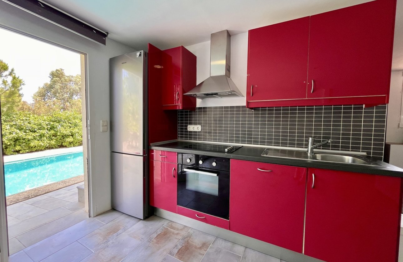 Használt ingatlanok - Villa -
Orihuela - La Zenia