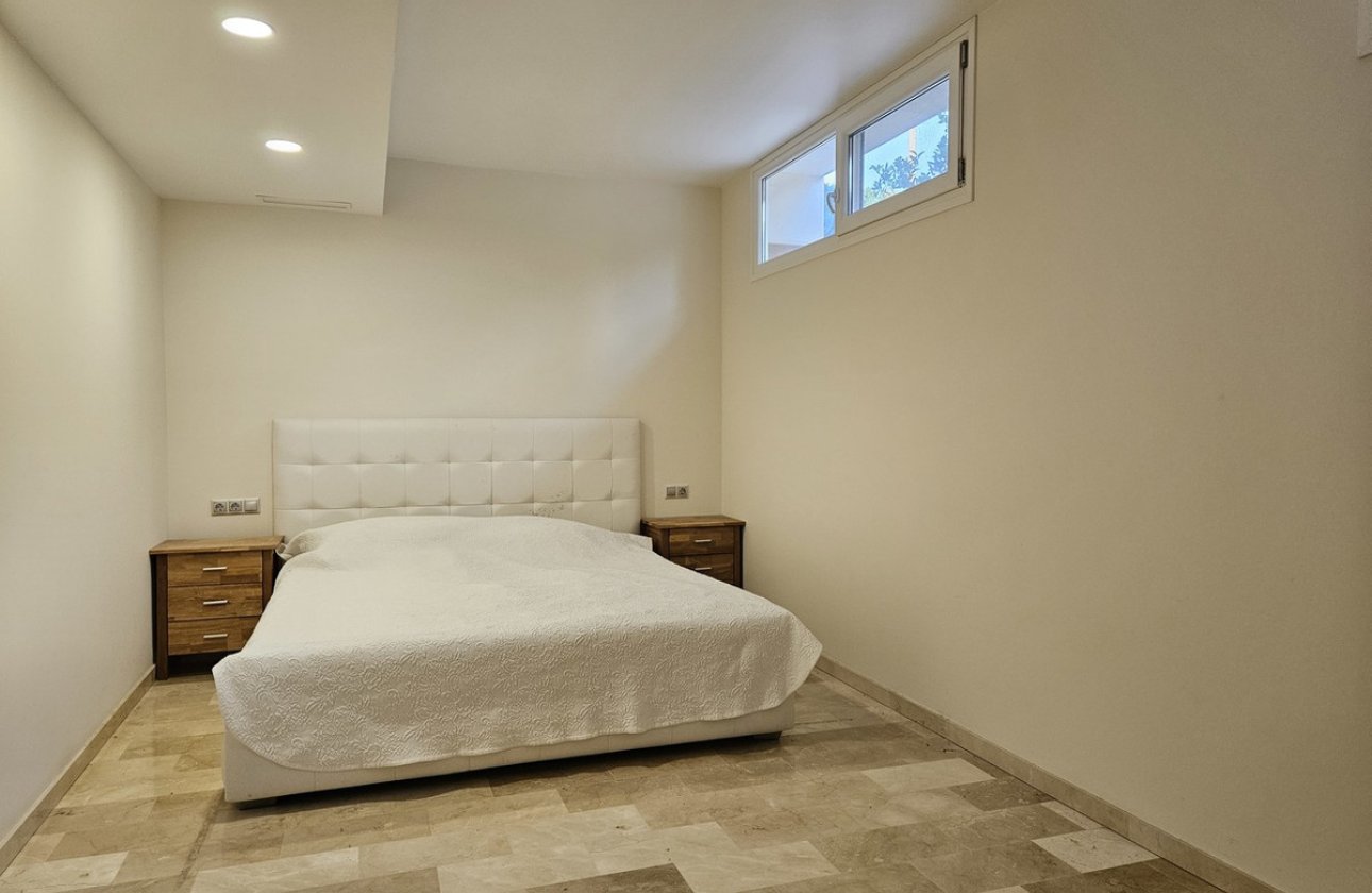 Használt ingatlanok - Villa -
Orihuela - La Zenia