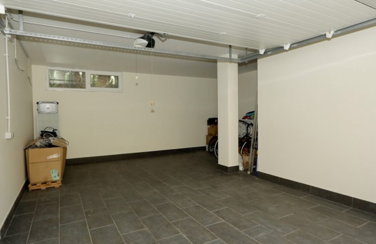 Használt ingatlanok - Villa -
Orihuela - La Zenia