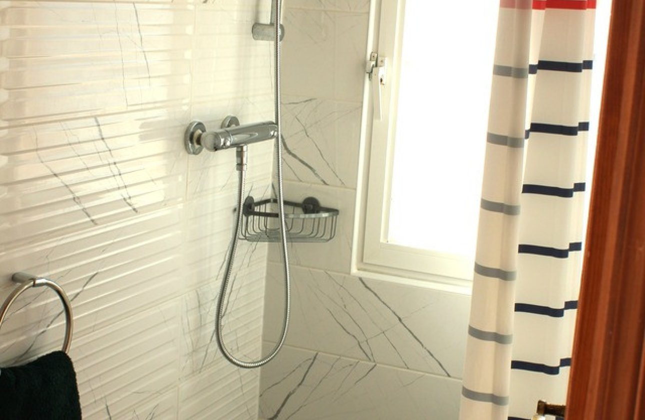 Használt ingatlanok - Villa -
Orihuela - La Zenia