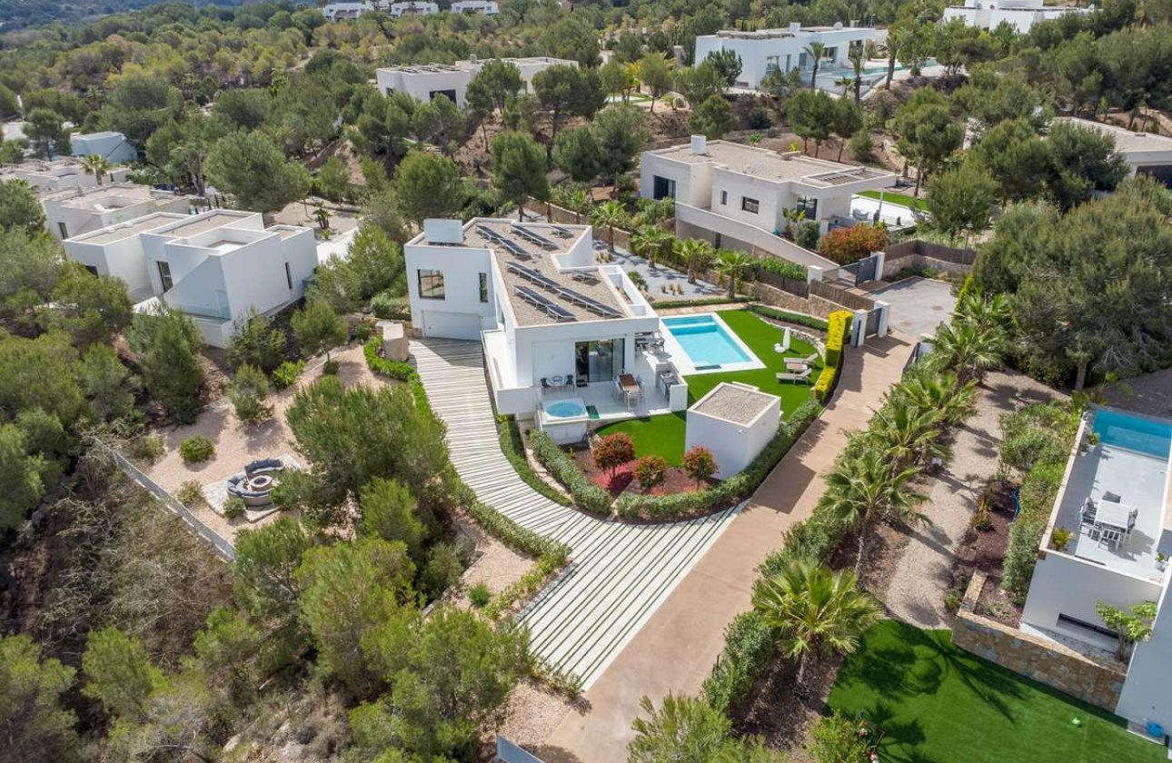 Használt ingatlanok - Villa -
Orihuela - Las Colinas Golf