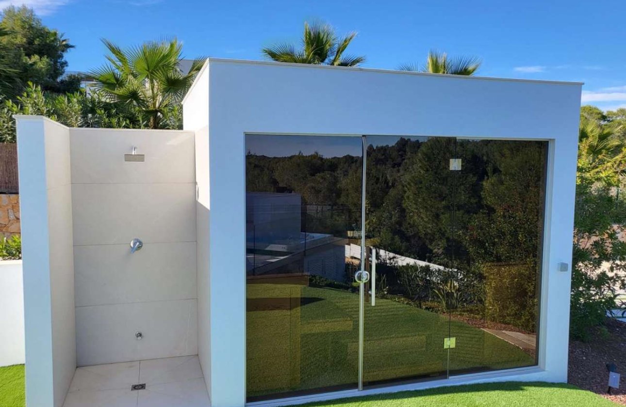 Használt ingatlanok - Villa -
Orihuela - Las Colinas Golf