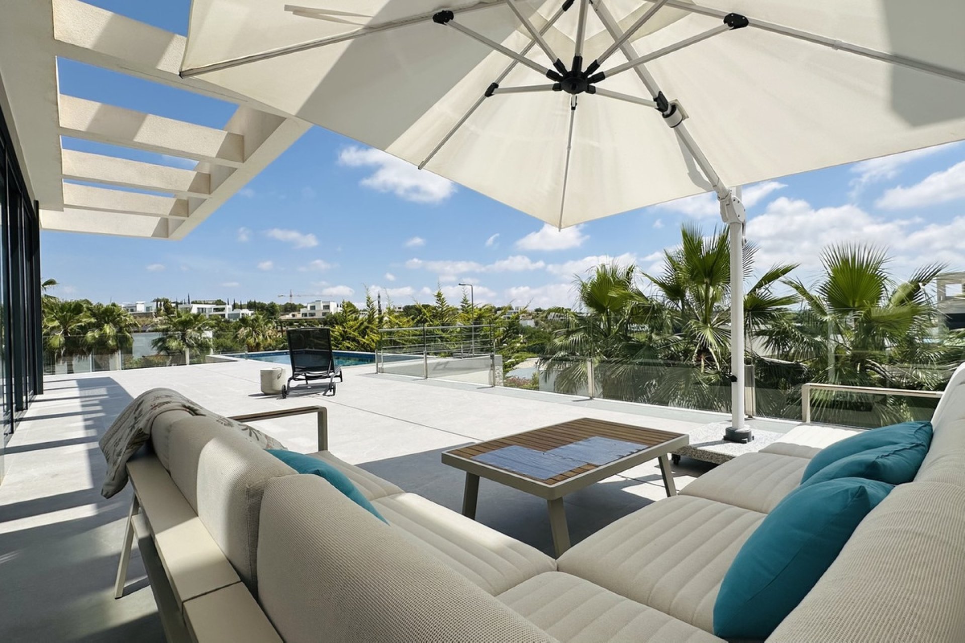 Használt ingatlanok - Villa -
Orihuela - Las Colinas Golf