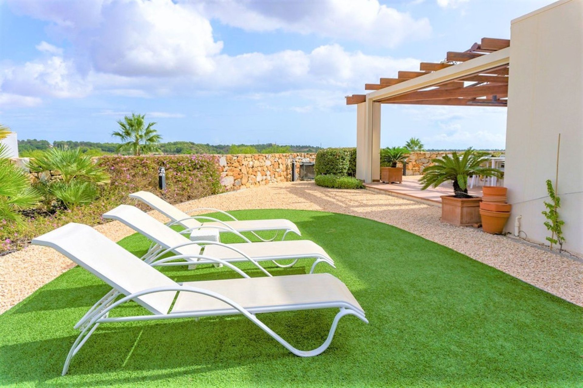 Használt ingatlanok - Villa -
Orihuela - Las Colinas Golf