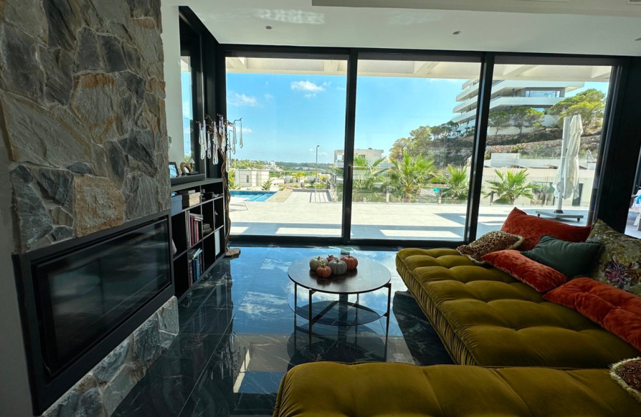 Használt ingatlanok - Villa -
Orihuela - Las Colinas Golf