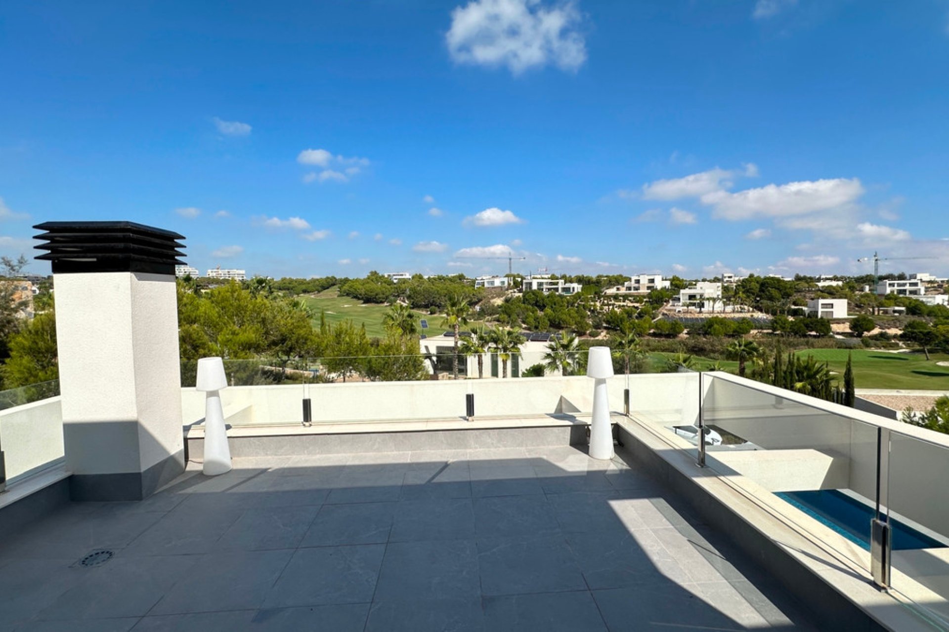 Használt ingatlanok - Villa -
Orihuela - Las Colinas Golf