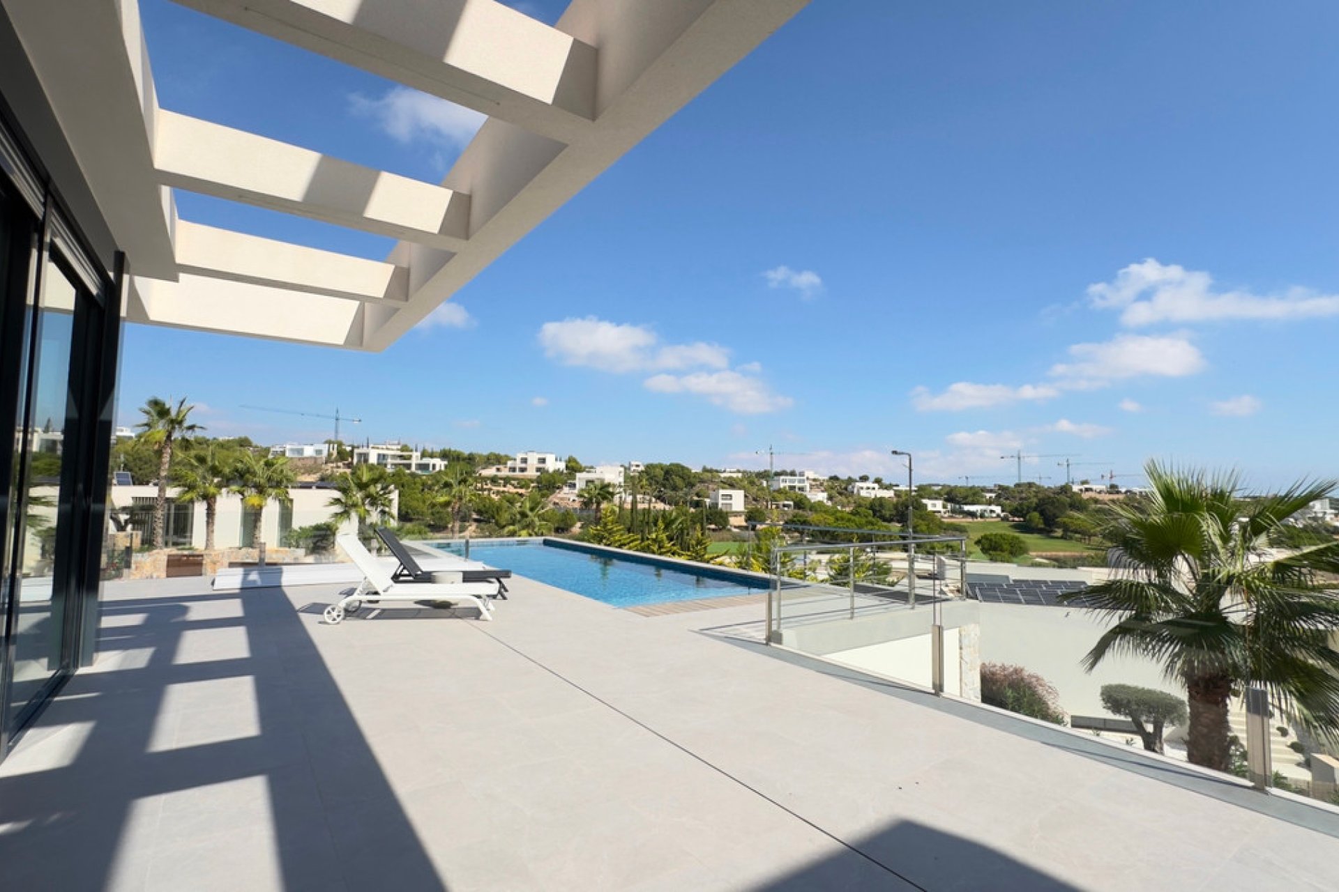 Használt ingatlanok - Villa -
Orihuela - Las Colinas Golf