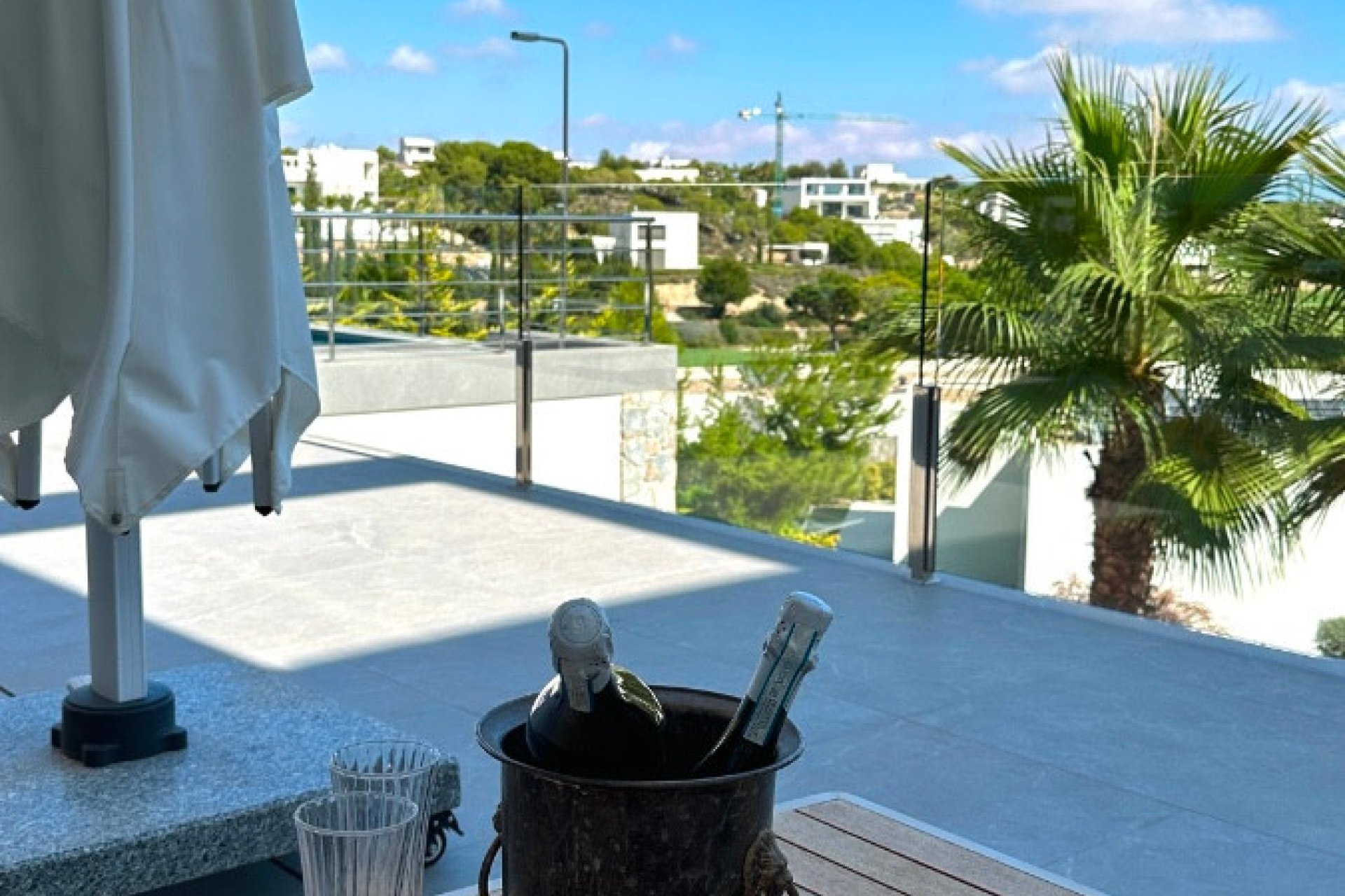 Használt ingatlanok - Villa -
Orihuela - Las Colinas Golf