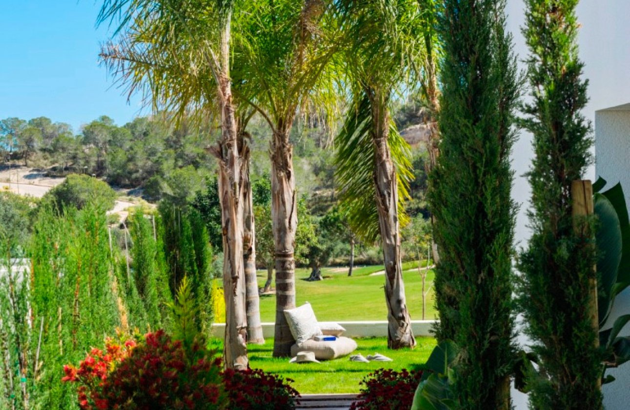 Használt ingatlanok - Villa -
Orihuela - Las Colinas Golf