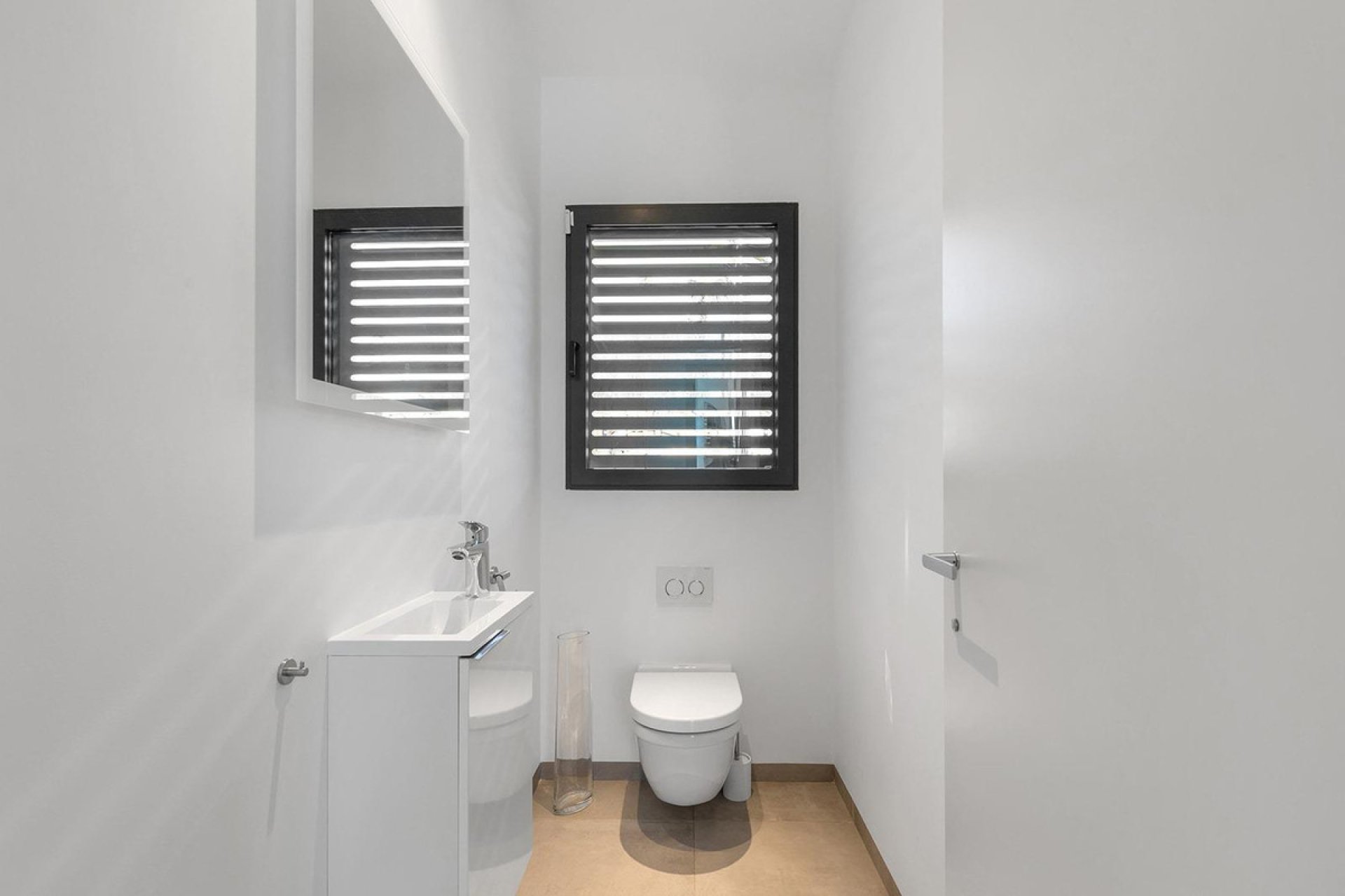 Használt ingatlanok - Villa -
Orihuela - Las Colinas Golf