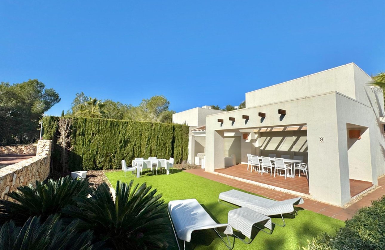 Használt ingatlanok - Villa -
Orihuela - Las Colinas Golf