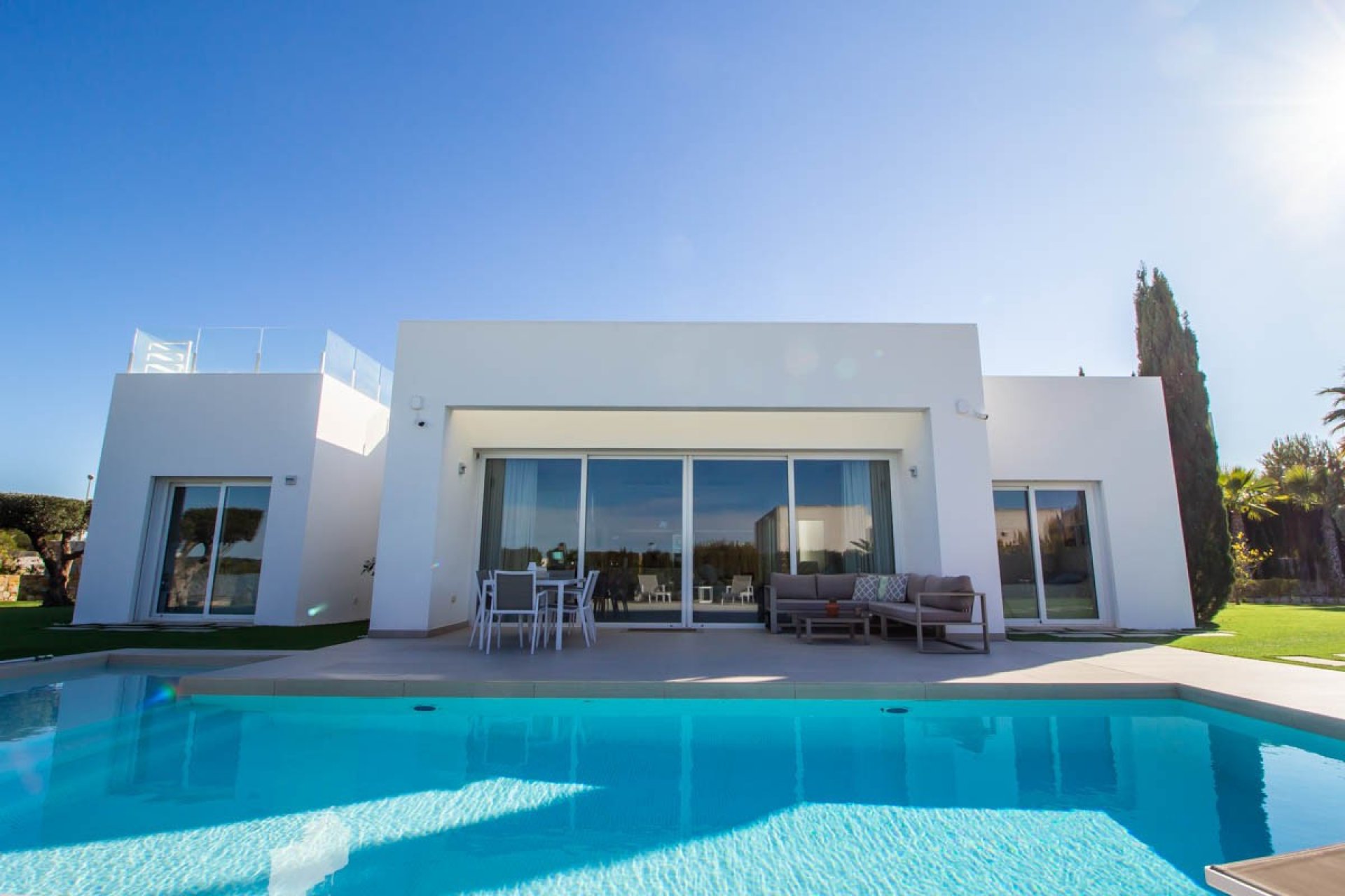 Használt ingatlanok - Villa -
Orihuela - Las Colinas Golf