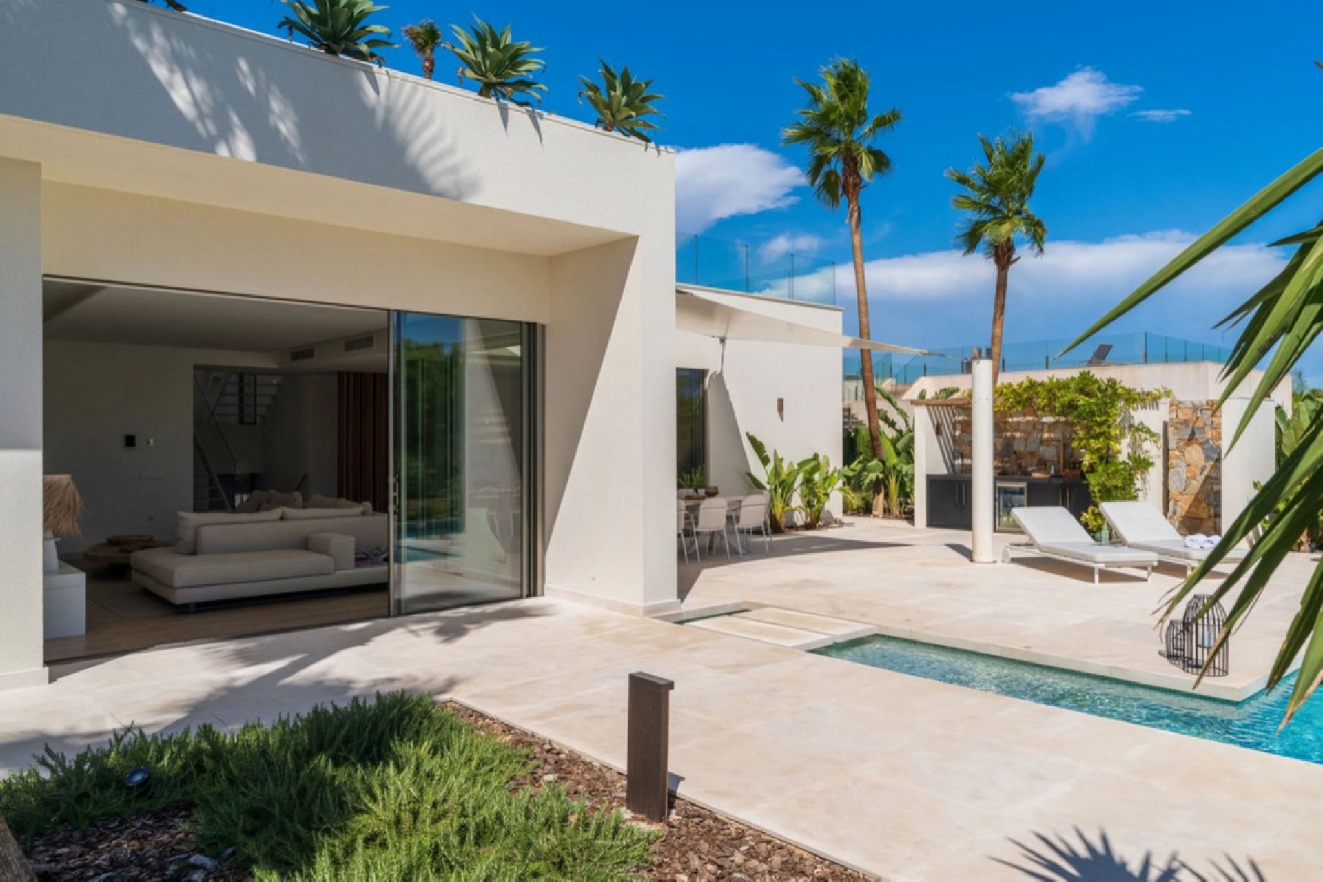 Használt ingatlanok - Villa -
Orihuela - Las Colinas Golf