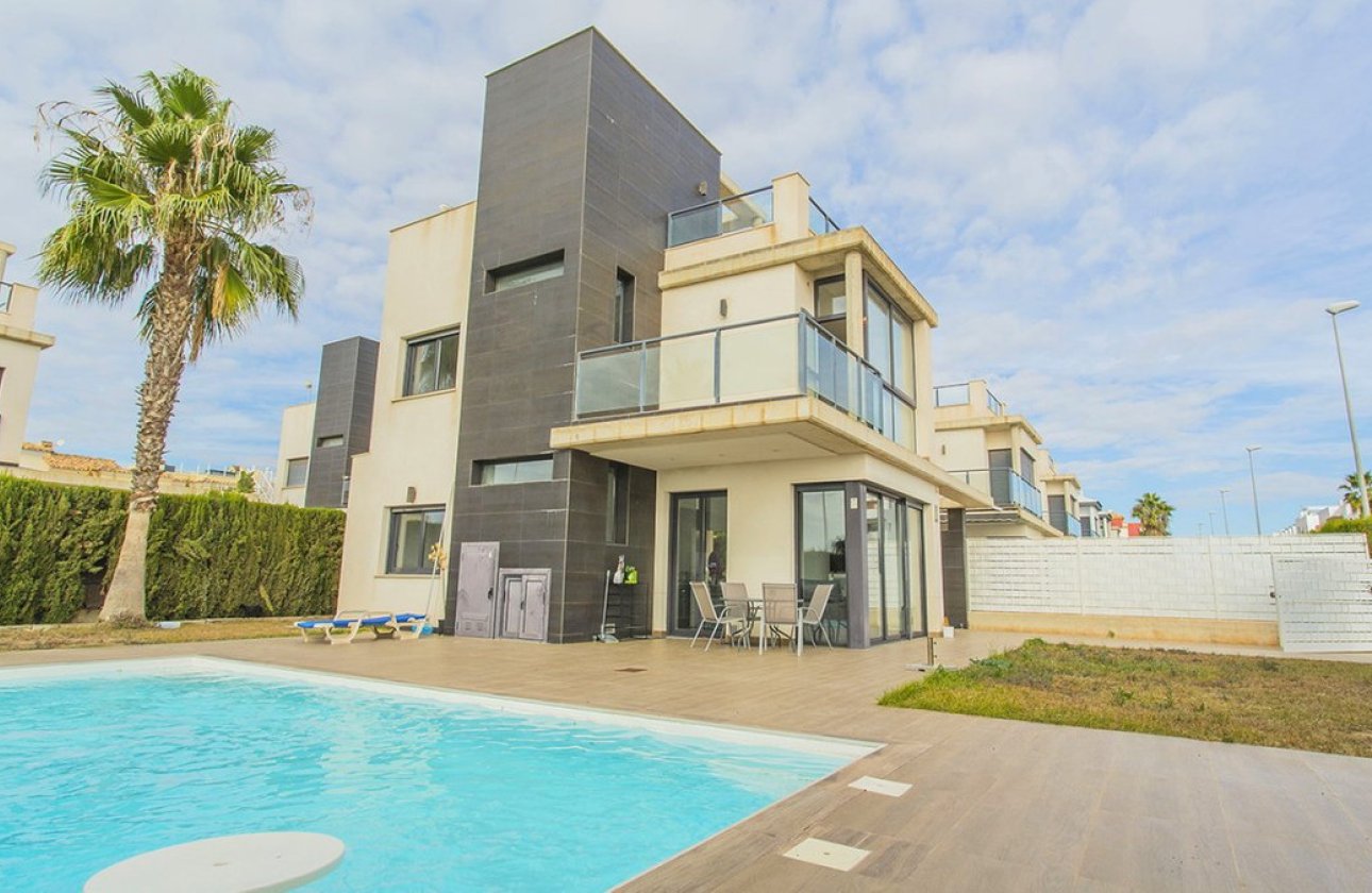Használt ingatlanok - Villa -
Orihuela - Lomas de Cabo Roig