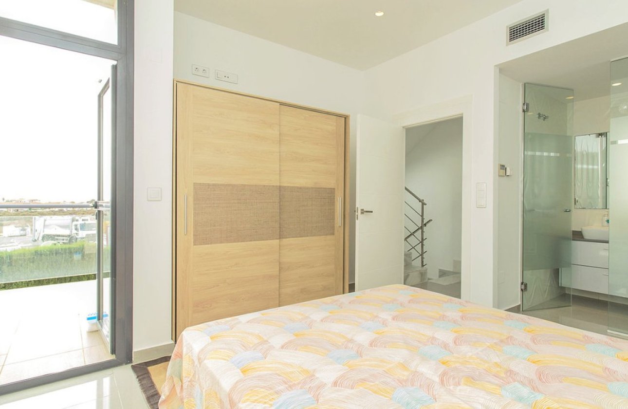 Használt ingatlanok - Villa -
Orihuela - Lomas de Cabo Roig