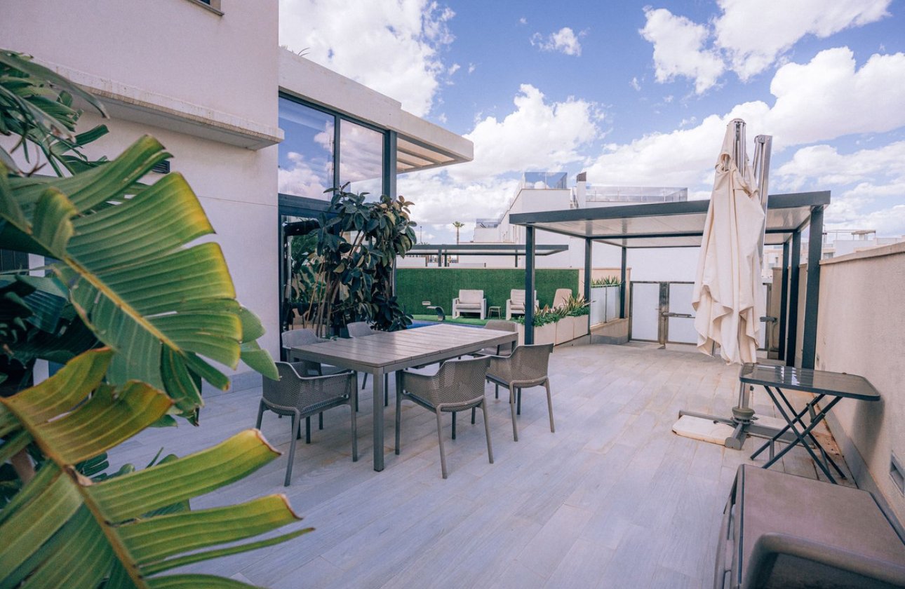 Használt ingatlanok - Villa -
Orihuela - Lomas de Cabo Roig