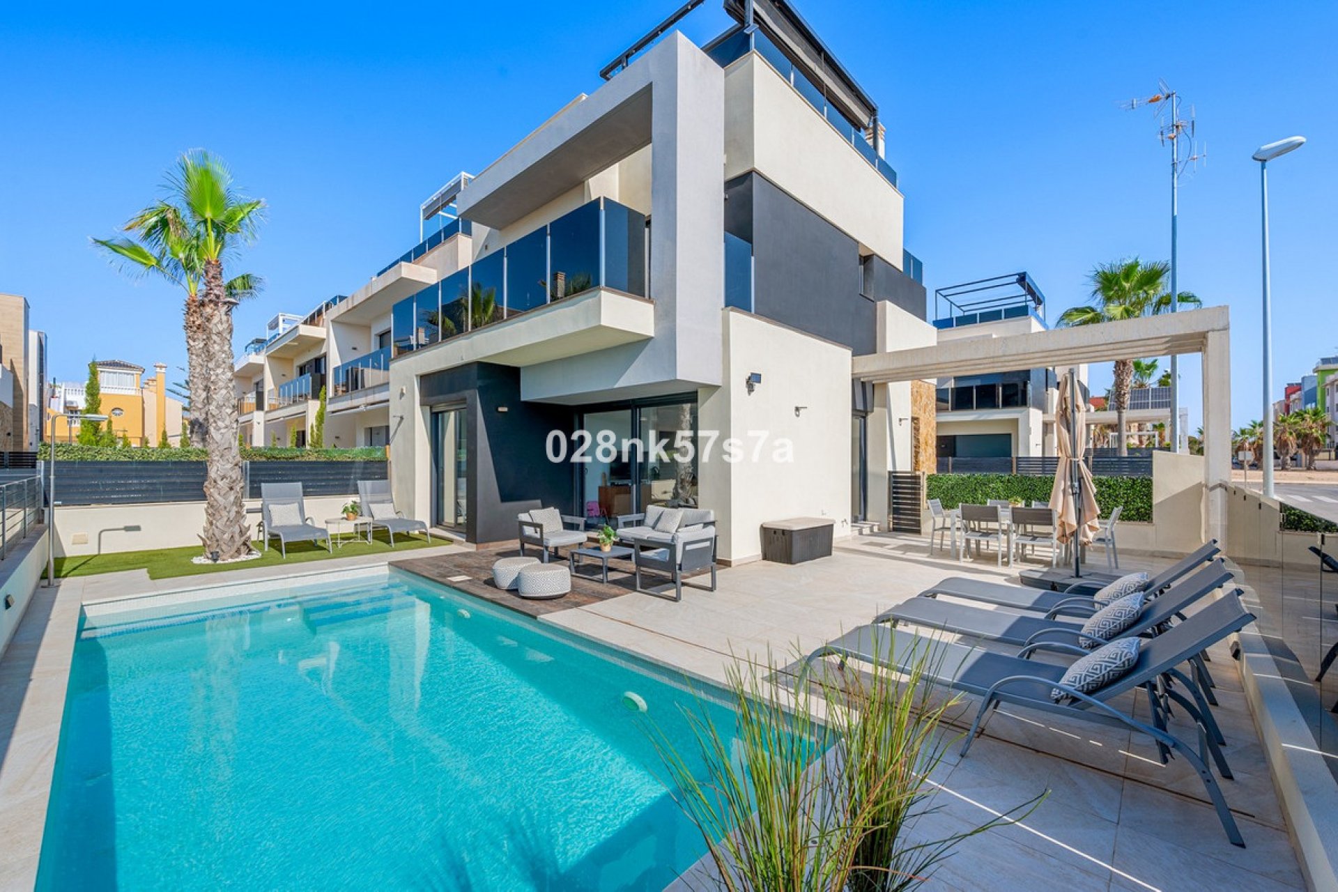 Használt ingatlanok - Villa -
Orihuela - Lomas de Cabo Roig