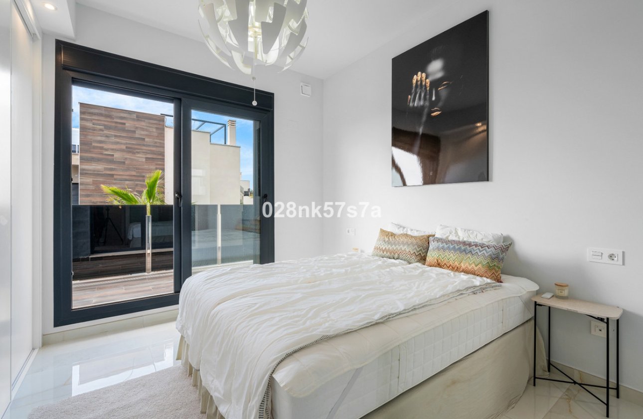 Használt ingatlanok - Villa -
Orihuela - Lomas de Cabo Roig