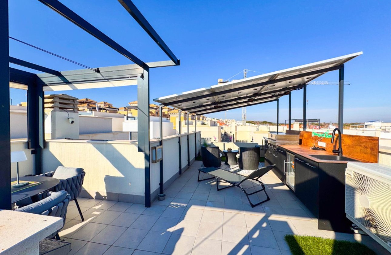 Használt ingatlanok - Villa -
Orihuela - Los Altos