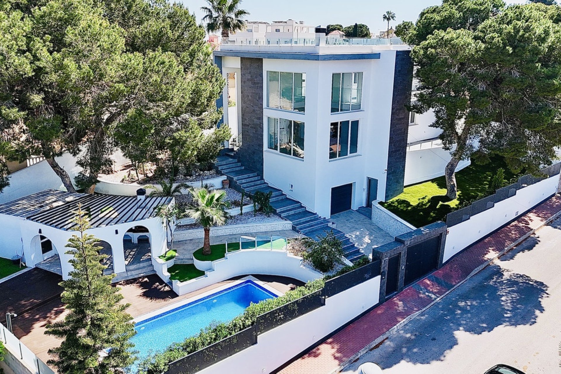 Használt ingatlanok - Villa -
Orihuela - Los Balcones