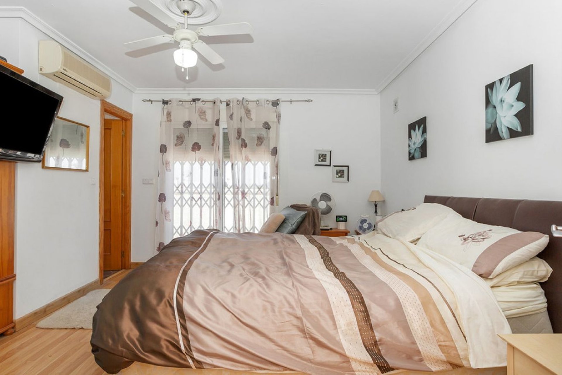 Használt ingatlanok - Villa -
Orihuela - Los Balcones