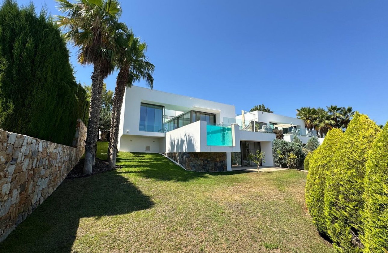 Használt ingatlanok - Villa -
Orihuela - Orihuela Centro