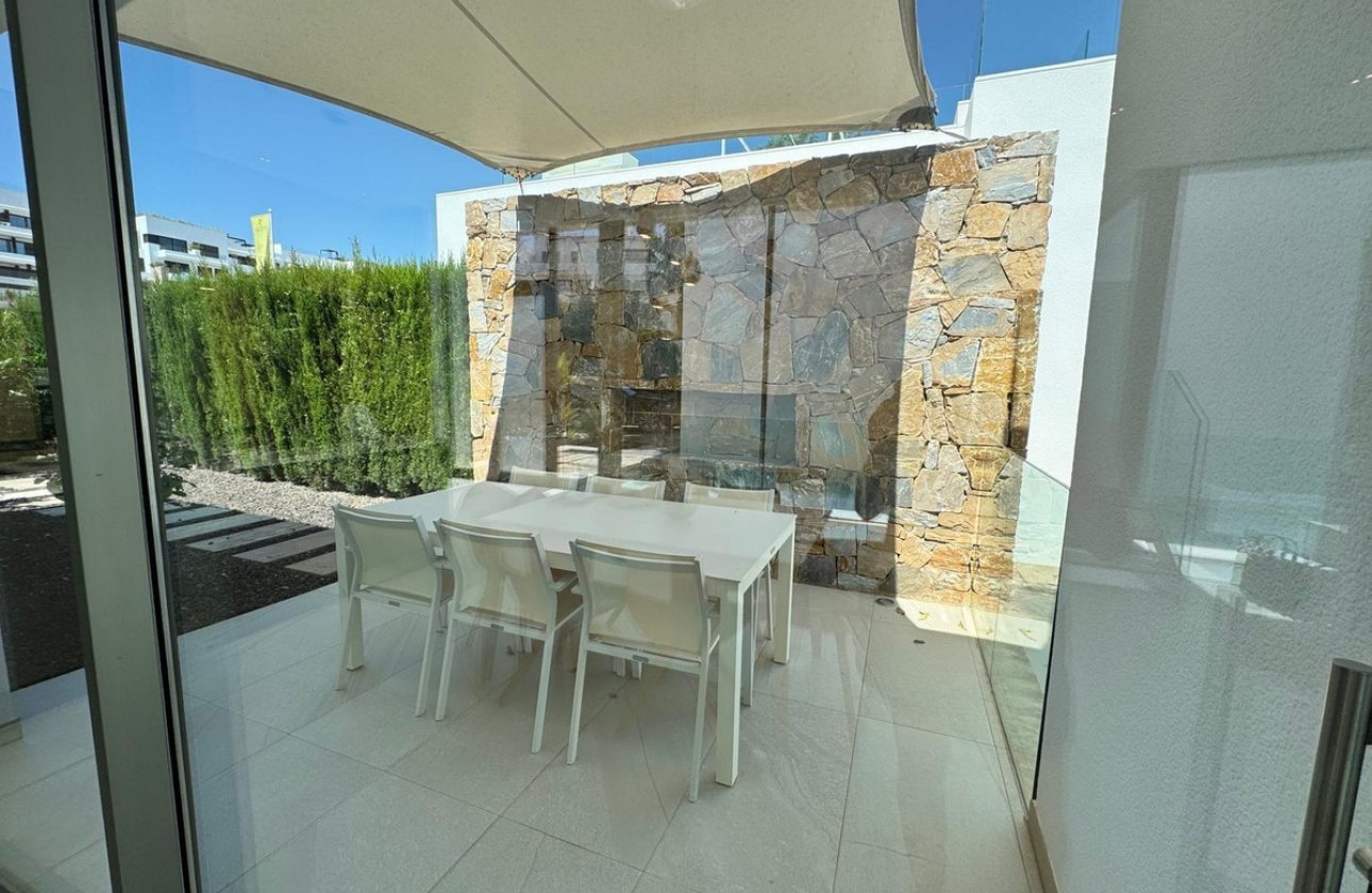 Használt ingatlanok - Villa -
Orihuela - Orihuela Centro