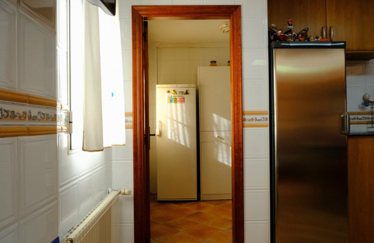 Használt ingatlanok - Villa -
Orihuela - Orihuela Centro