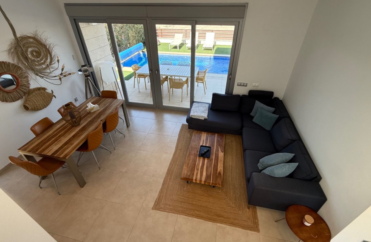 Használt ingatlanok - Villa -
Orihuela - Orihuela Centro