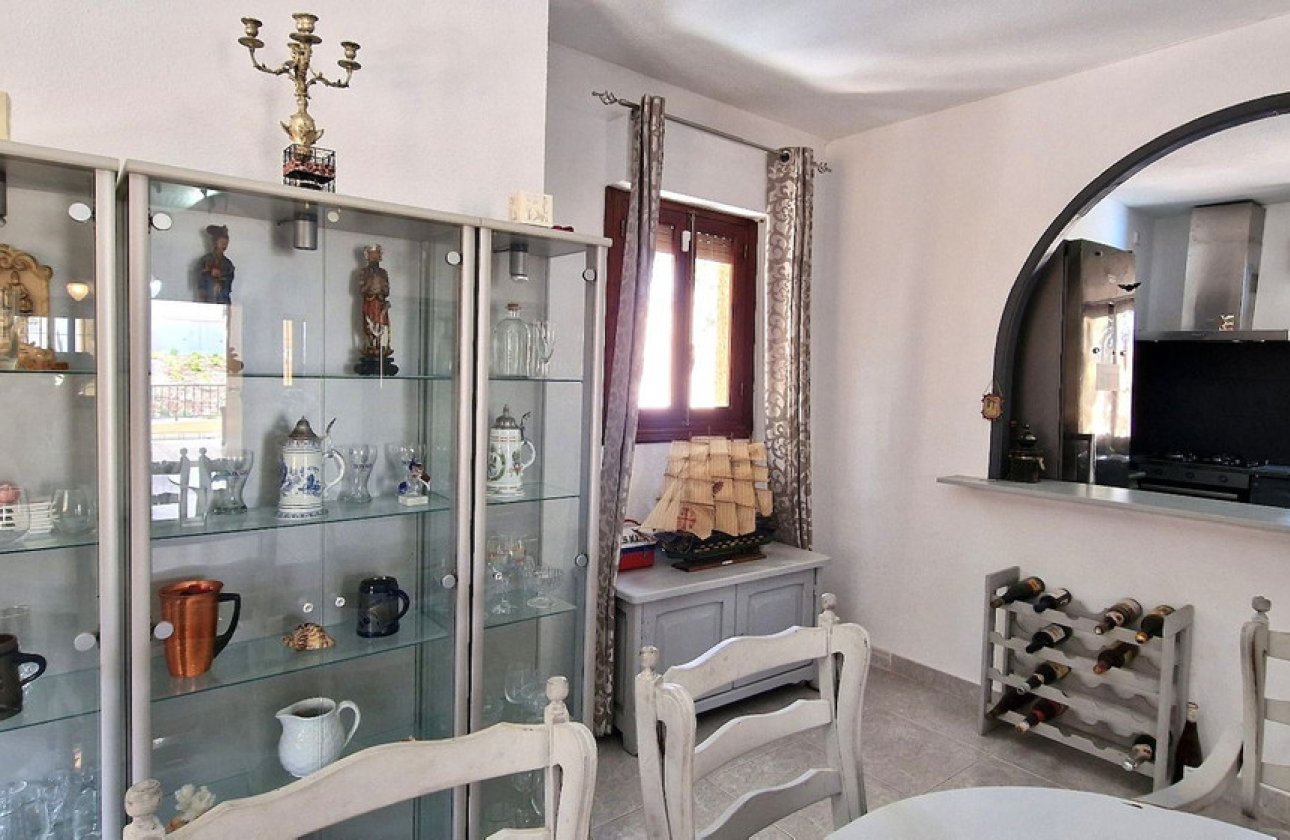 Használt ingatlanok - Villa -
Orihuela - Orihuela Centro