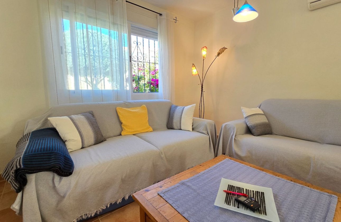 Használt ingatlanok - Villa -
Orihuela - Orihuela Centro