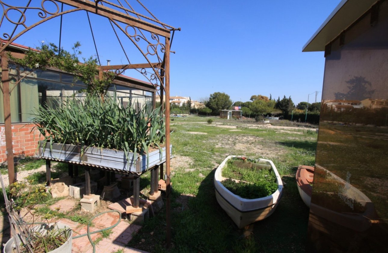 Használt ingatlanok - Villa -
Orihuela - Orihuela Costa