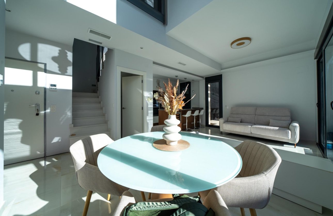 Használt ingatlanok - Villa -
Orihuela - Orihuela Costa