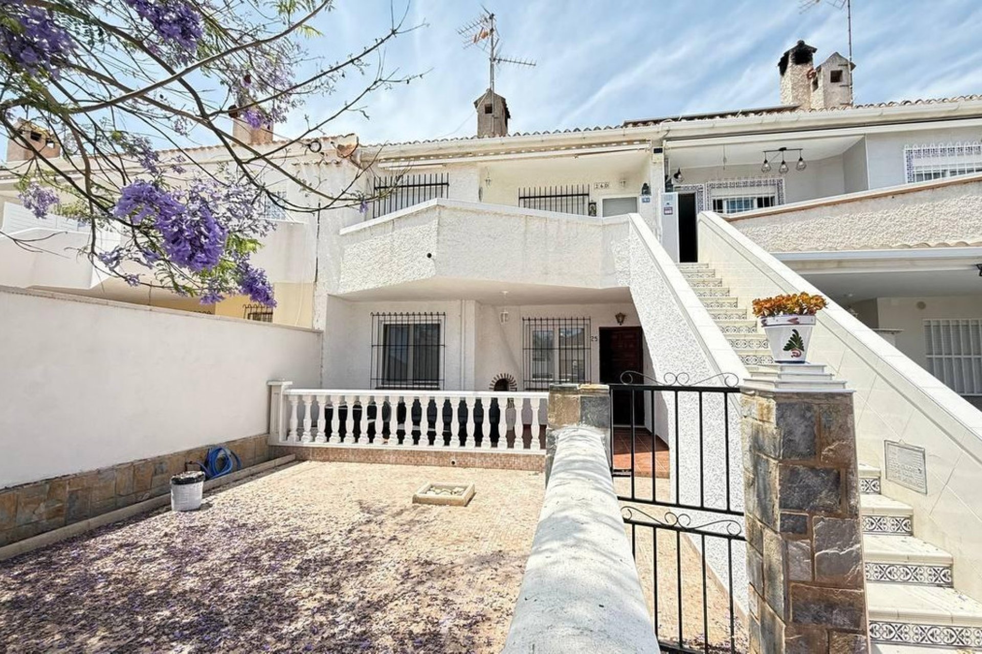 Használt ingatlanok - Villa -
Orihuela - Orihuela Costa