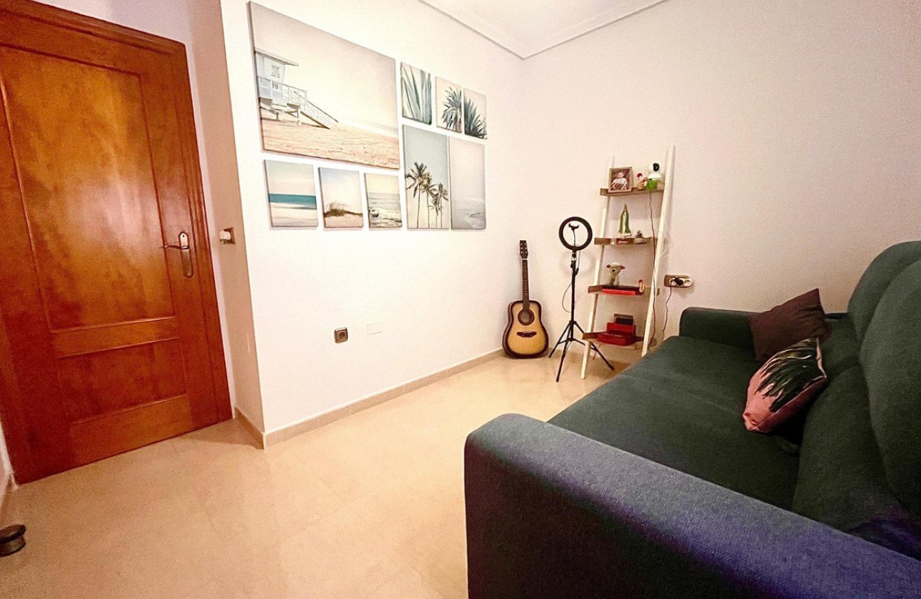 Használt ingatlanok - Villa -
Orihuela - Orihuela Costa