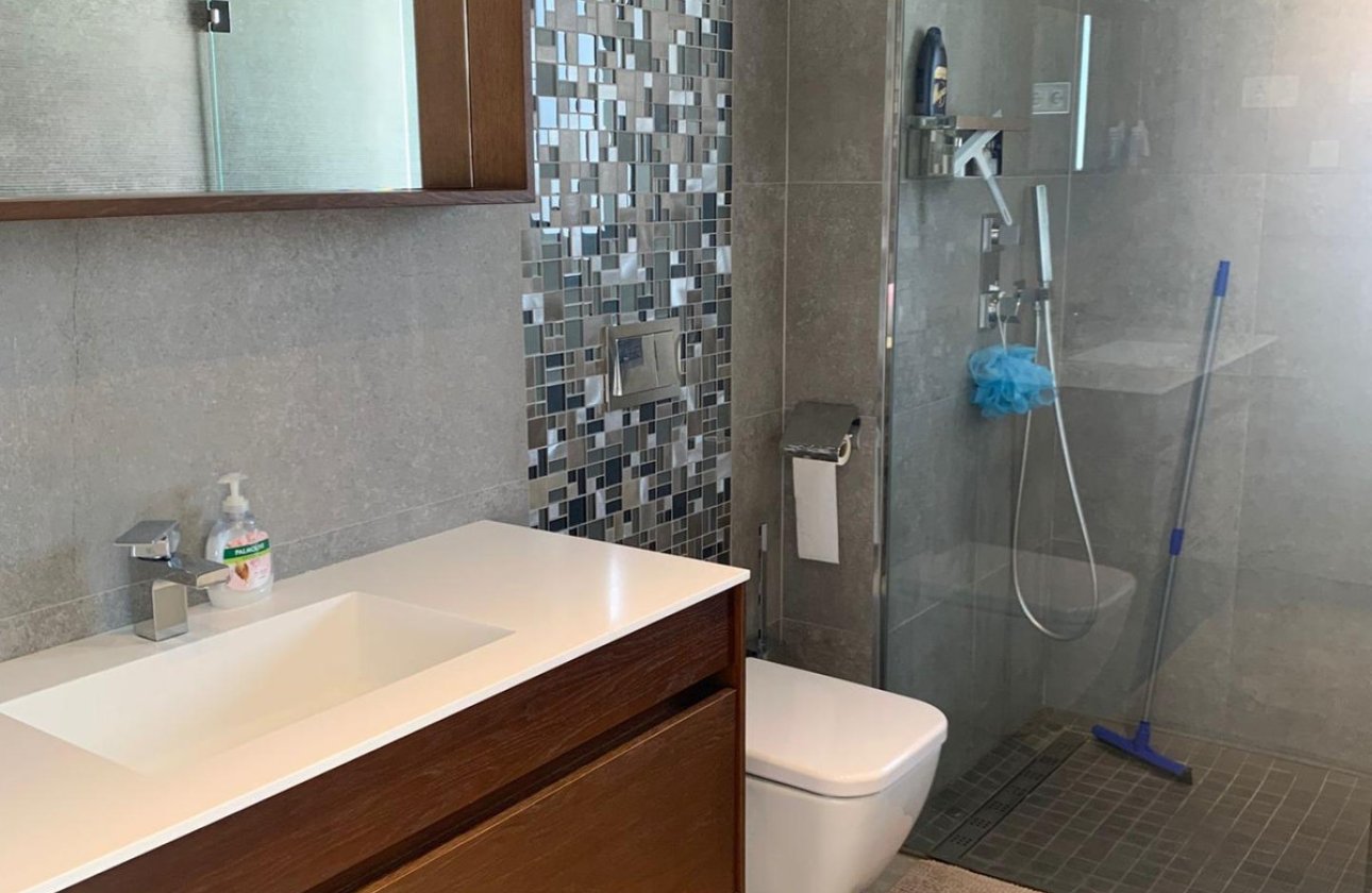 Használt ingatlanok - Villa -
Orihuela - Orihuela Costa