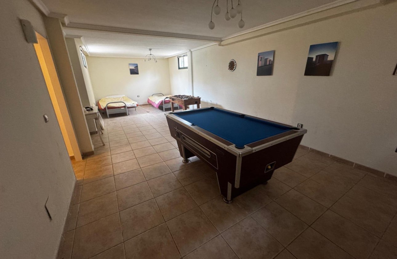 Használt ingatlanok - Villa -
Orihuela - Orihuela Costa