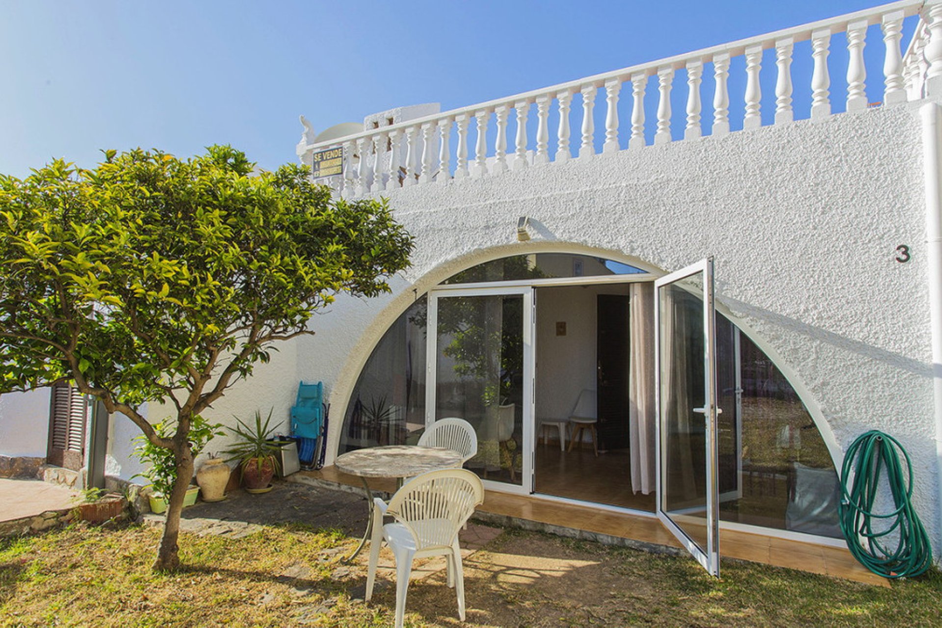 Használt ingatlanok - Villa -
Orihuela - Orihuela Costa