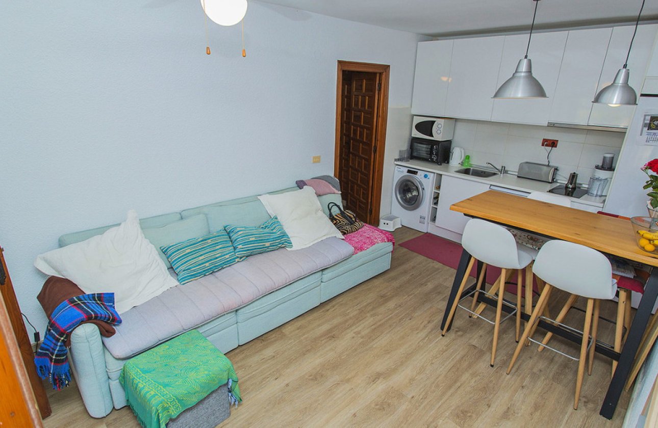 Használt ingatlanok - Villa -
Orihuela - Orihuela Costa