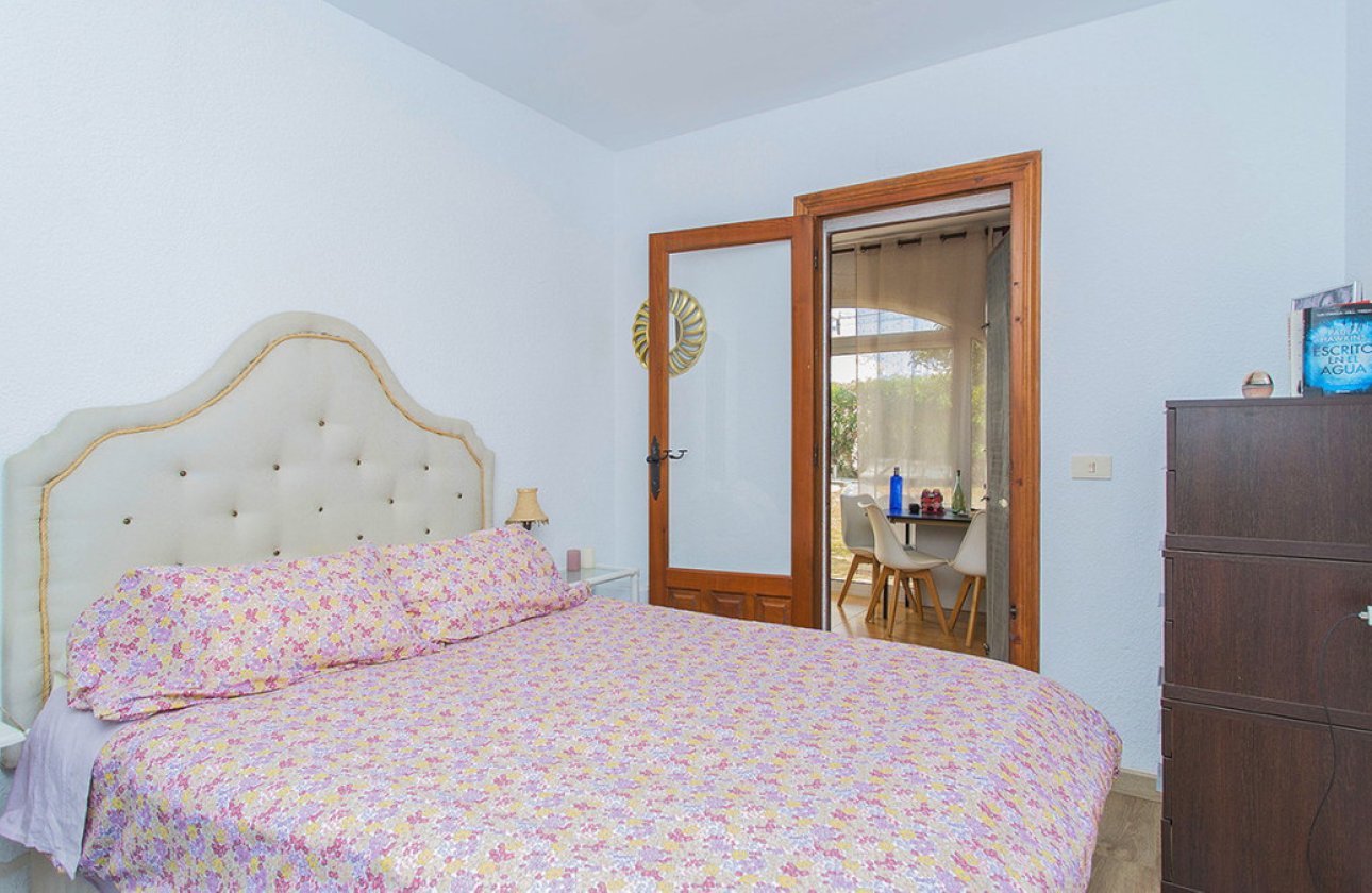 Használt ingatlanok - Villa -
Orihuela - Orihuela Costa