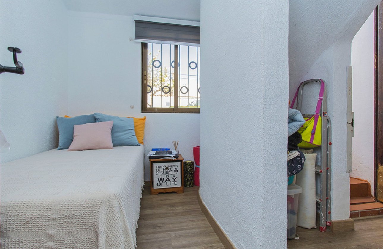 Használt ingatlanok - Villa -
Orihuela - Orihuela Costa