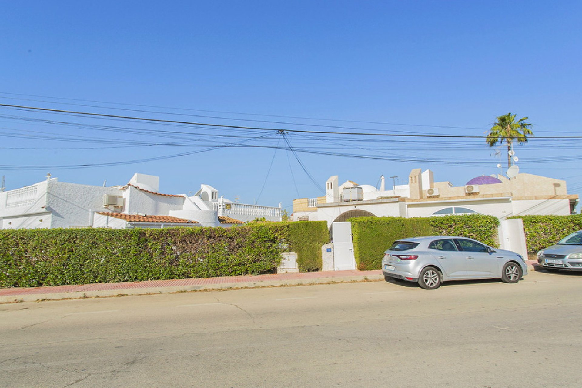 Használt ingatlanok - Villa -
Orihuela - Orihuela Costa